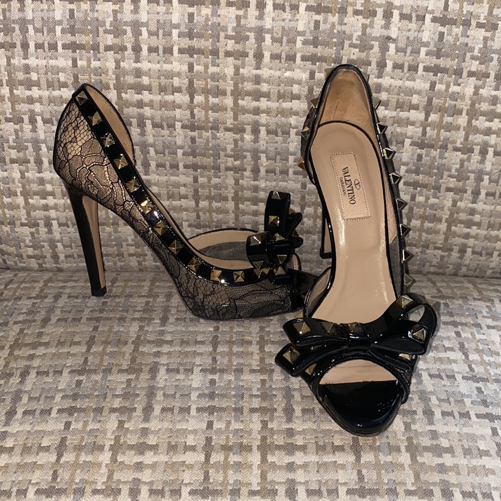 Rock-Stud Valentino Heels - Picture 2 of 8
